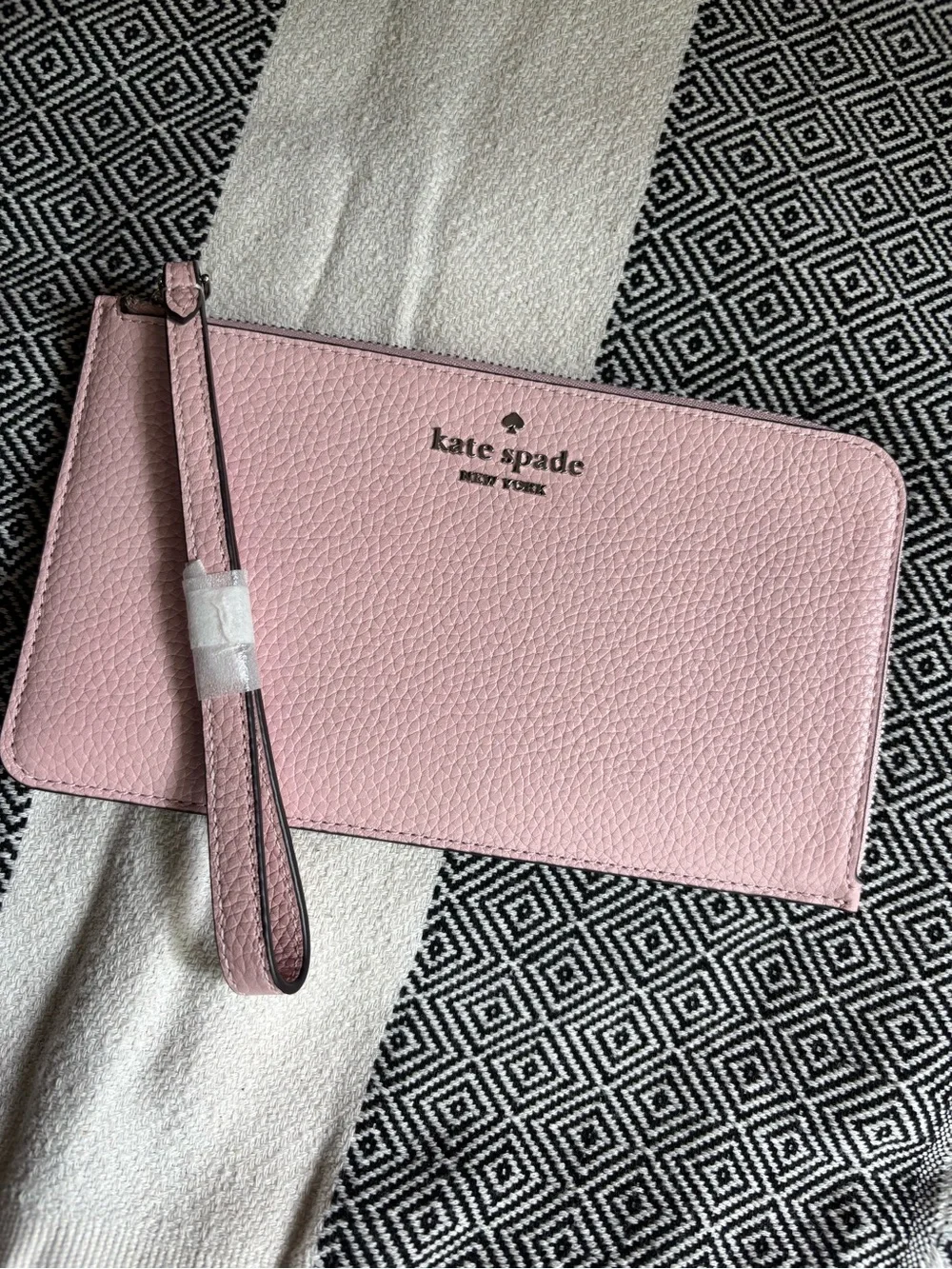 kate spade pink wristlet